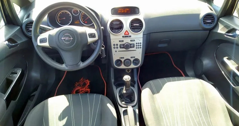 Opel Corsa cena 11600 przebieg: 236000, rok produkcji 2006 z Limanowa małe 211